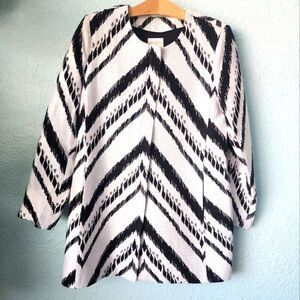 Chico's tunic length coat side pockets front zip jacket blazer